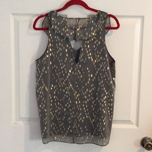 BCBGeneration Dressy Ruffled Tank Large NWOT - Picture 7 of 8